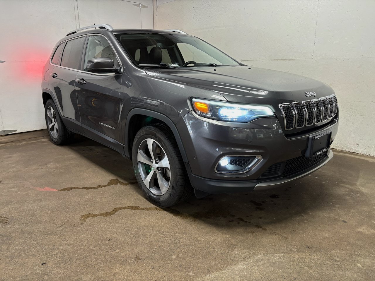 Used 2021 Jeep Cherokee Limited AWD/4WD image 1