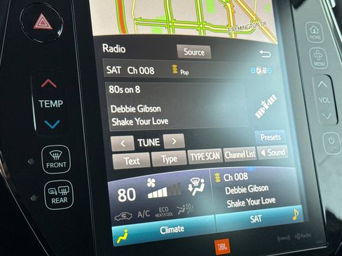 Used 2017 Toyota Prius Prime Advanced image 23