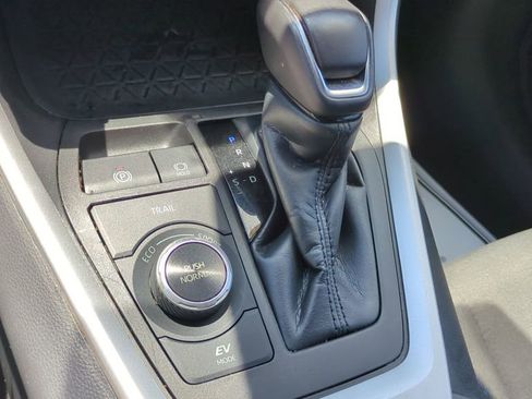 Used 2023 Toyota RAV4 SE AWD/4WD image 20