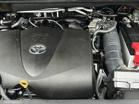 Used 2021 Toyota Highlander XSE image 36