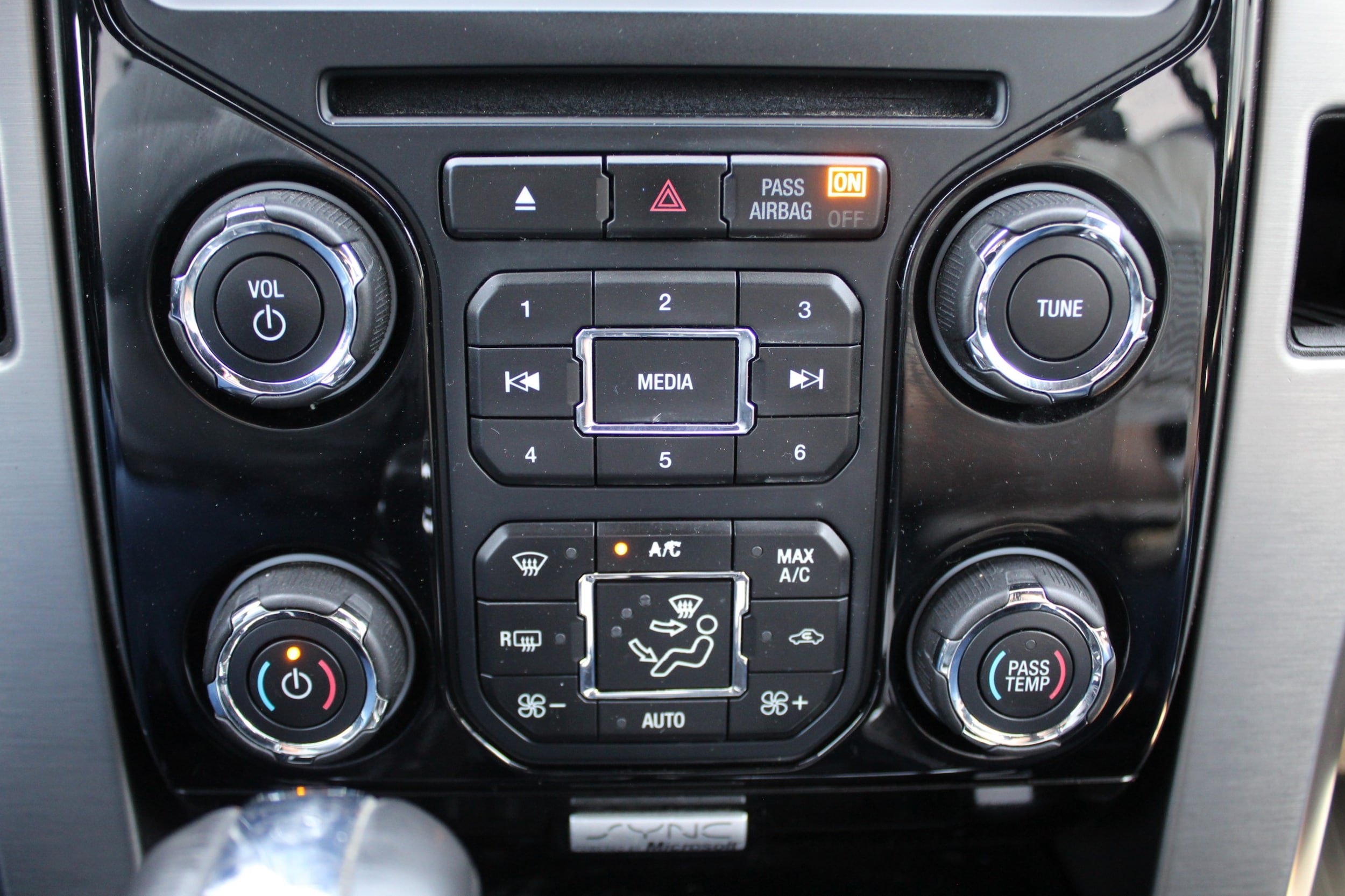 Used 2014 Ford F150 Limited AWD/4WD image 33