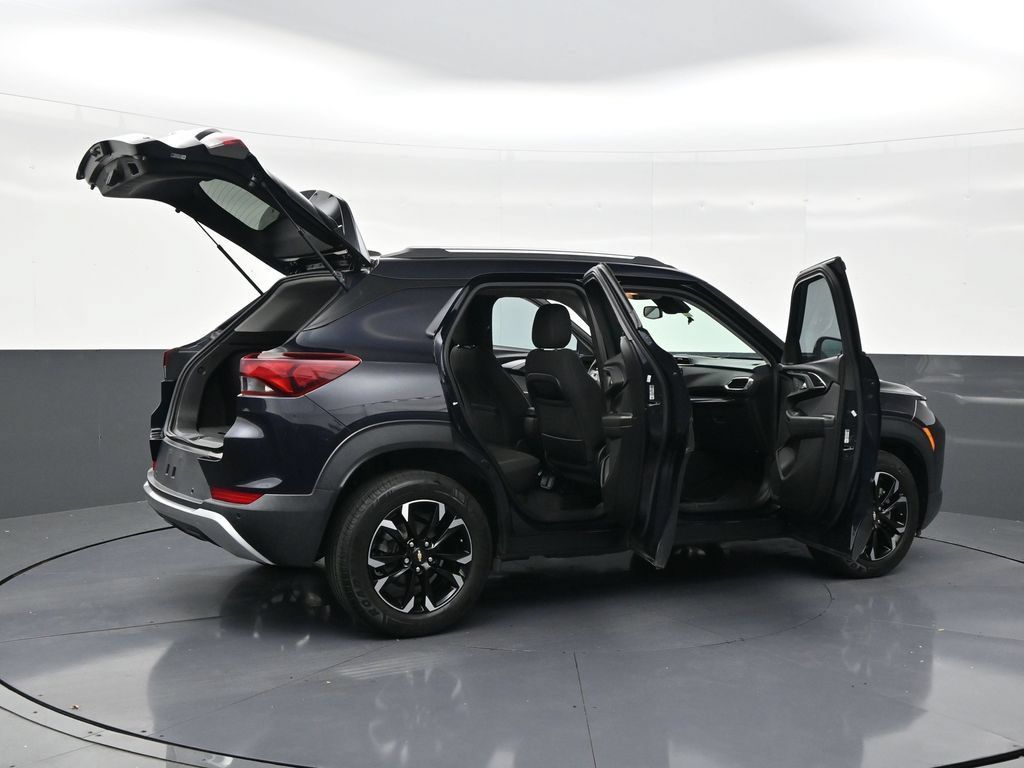 Used 2021 Chevrolet TrailBlazer LT w/ Convenience Package FWD image 29