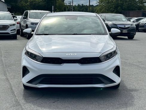 Used 2024 Kia Forte LXS w/ LXS Technology Package FWD image 2