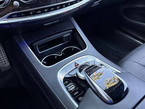 Used 2018 Mercedes-Benz S 560 Sedan image 24