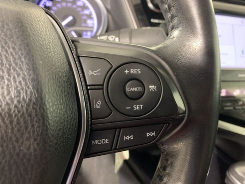 Used 2020 Toyota Camry SE image 22