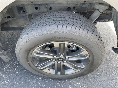 Used 2021 Ford F150 Lariat AWD/4WD image 11