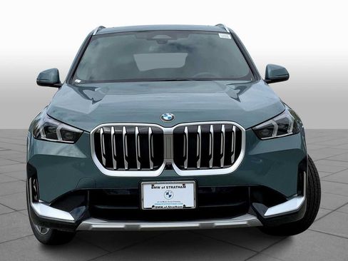 Used 2025 BMW X1 xDrive28i w/ Technology Package AWD/4WD image 3