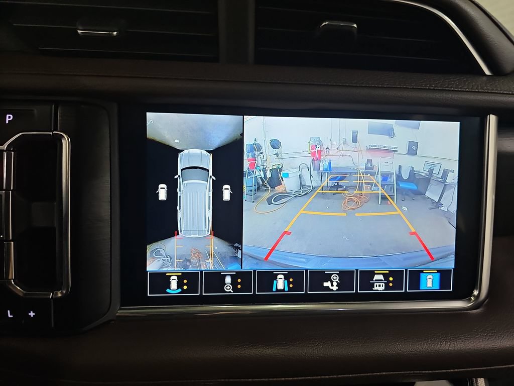 Certified 2021 GMC Yukon Denali w/ Denali Ultimate Package AWD/4WD image 29