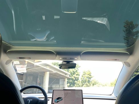 Used 2021 Tesla Model 3 Standard Range Plus RWD image 23