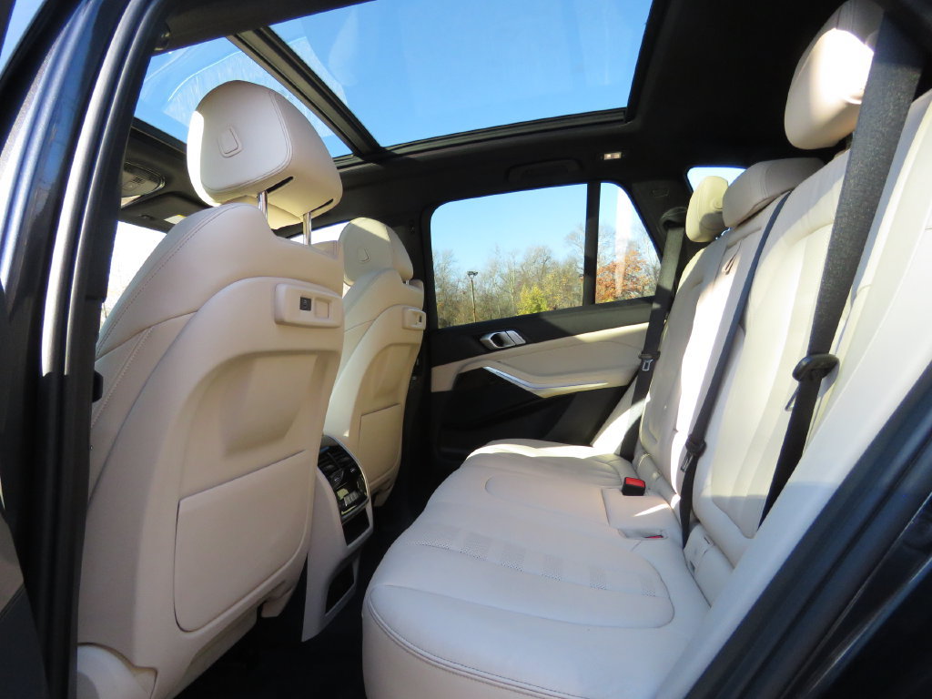Used 2021 BMW X5 xDrive45e w/ Convenience Package AWD/4WD image 21