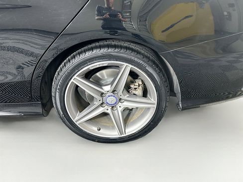 Used 2017 Mercedes-Benz C 300 Sedan image 11