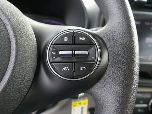 Used 2023 Kia Soul LX image 15