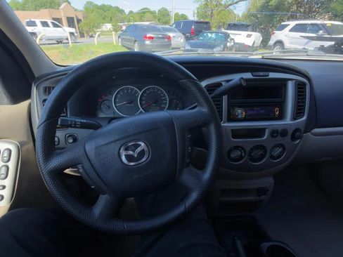 Used 2004 MAZDA Tribute LX image 14