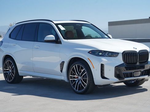 New 2026 BMW X5 sDrive40i w/ M Sport Package RWD image 3