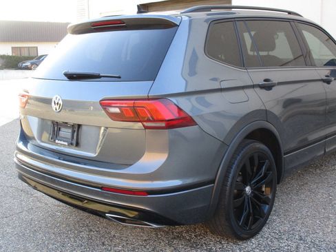 Used 2021 Volkswagen Tiguan SE R-Line image 42