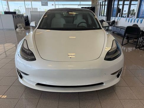 Used 2022 Tesla Model 3 Standard Range image 7