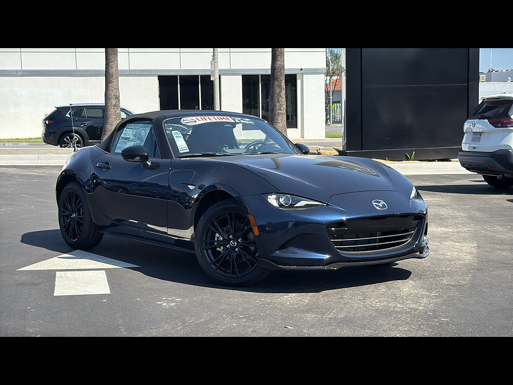 New 2026 MAZDA MX-5 Miata Club w/ Interior Package RWD image 30