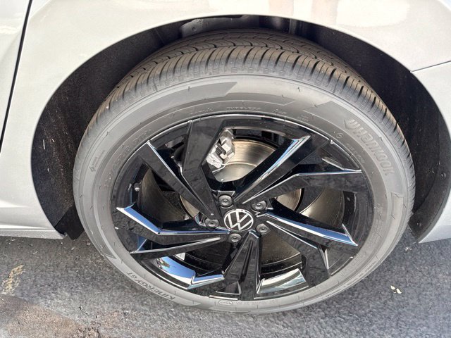 New 2027 Volkswagen Jetta SE FWD image 35