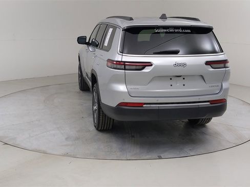 Used 2025 Jeep Grand Cherokee L Limited image 16