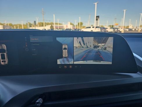 New 2026 Cadillac Vistiq Premium Luxury w/ LPO, Floor Liner Package image 24