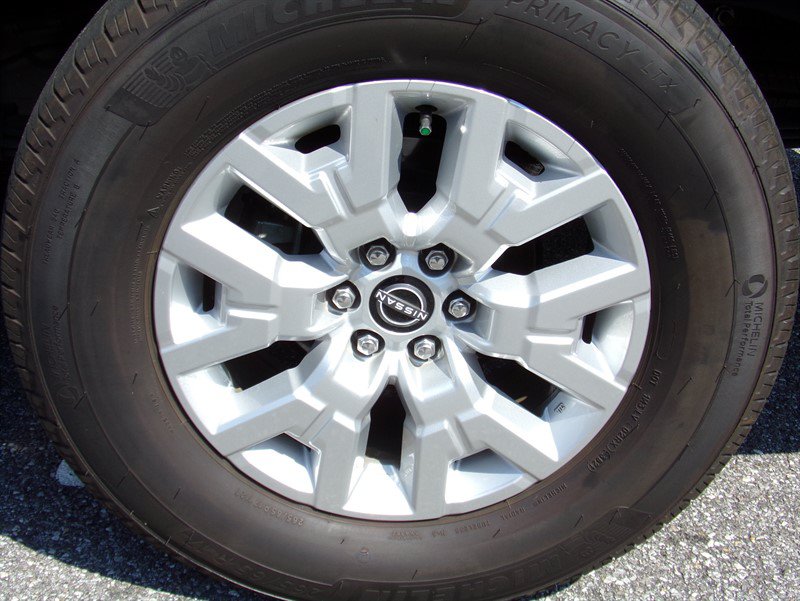 Used 2022 Nissan Frontier SV AWD/4WD image 13