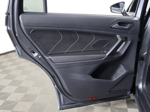Used 2023 Volkswagen Tiguan SE R-Line FWD image 27