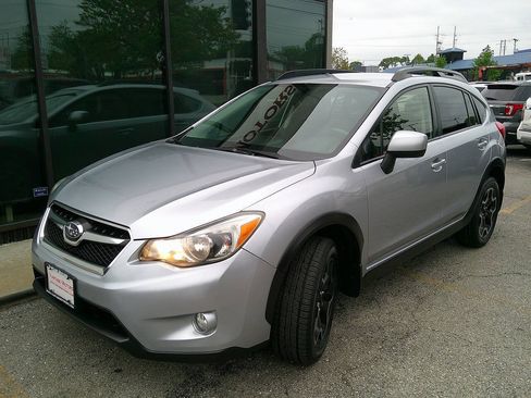 Used 2014 Subaru Crosstrek 2.0i Premium w/ Popular Package #2 AWD/4WD image 2