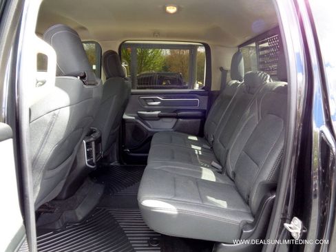 Used 2020 RAM 1500 Big Horn AWD/4WD image 18