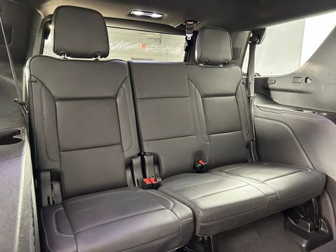 Used 2024 GMC Yukon Denali w/ Denali Reserve Package image 14