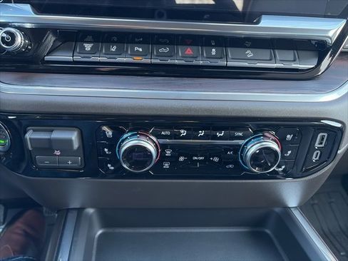 New 2026 GMC Sierra 2500 SLT w/ SLT Premium Package image 23