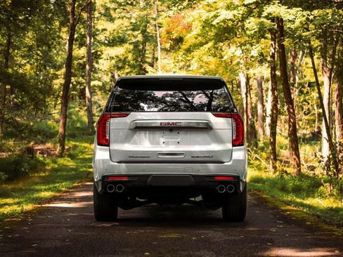 Used 2024 GMC Yukon Denali w/ Max Trailering Package AWD/4WD image 10