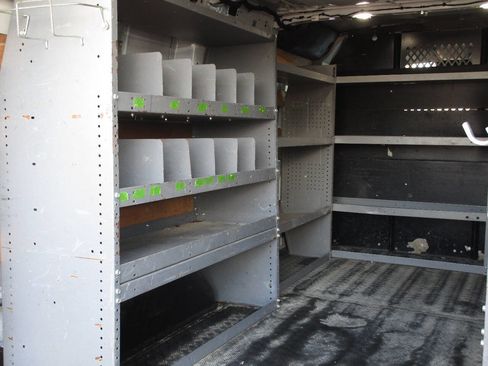 Used 2018 Ford Transit 250 250 3dr SWB Low Roof Cargo Van w/ Exterior Upgrade Package image 17