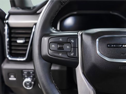 Used 2024 GMC Sierra 2500 Denali w/ Denali Reserve Package image 11