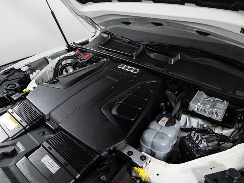 Used 2021 Audi Q7 2.0T Premium w/ Convenience Package image 53