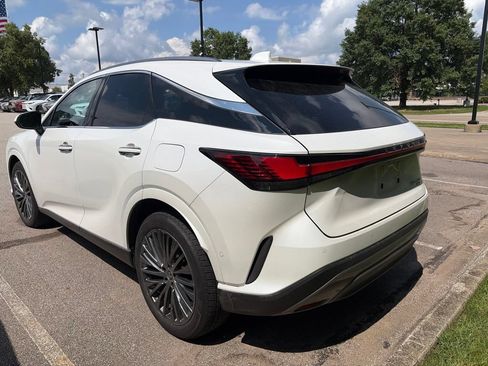 Used 2024 Lexus RX 450h AWD w/ Convenience Package image 8