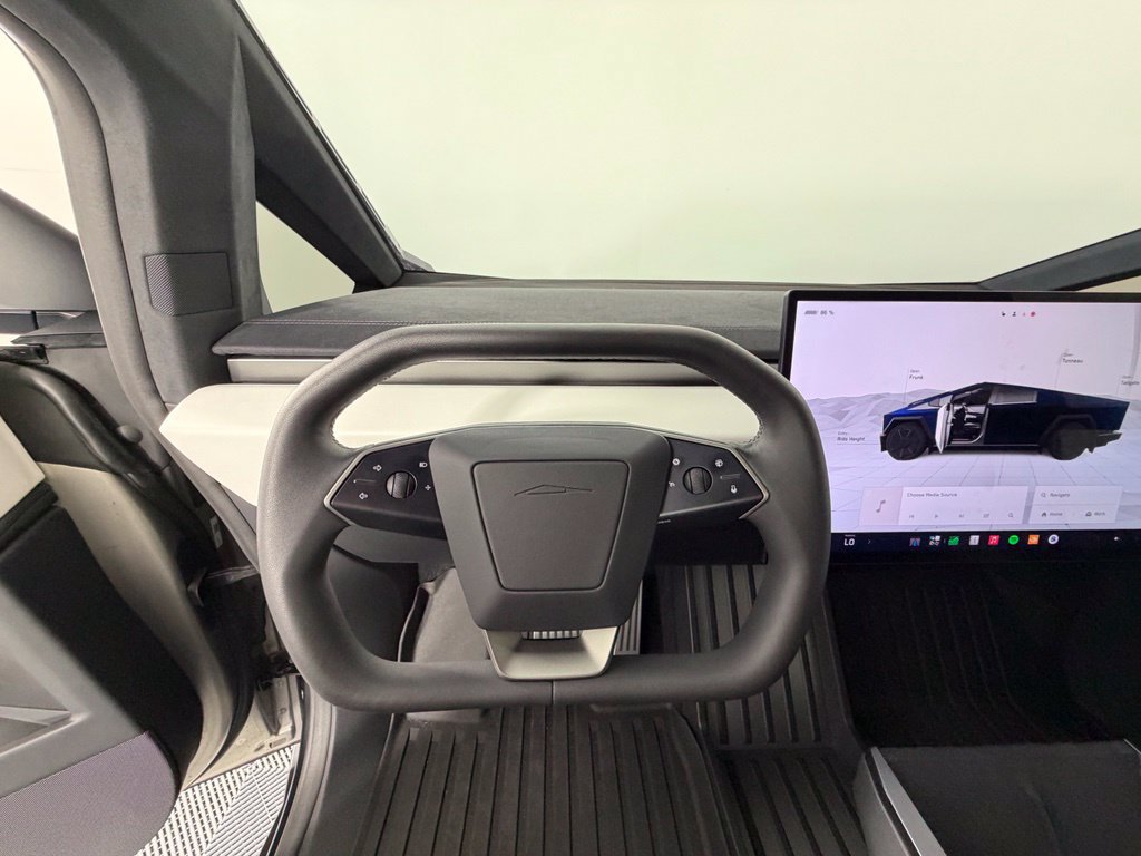 Used 2024 Tesla Cybertruck Cyberbeast AWD/4WD image 21