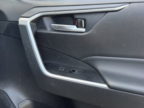 Used 2023 Toyota RAV4 XLE image 28