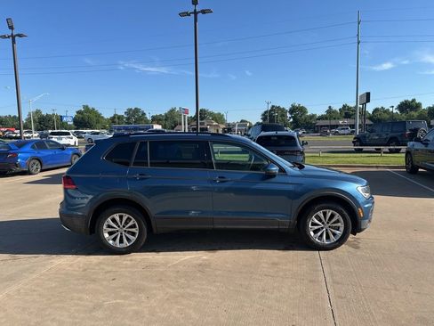 Used 2019 Volkswagen Tiguan S FWD image 4