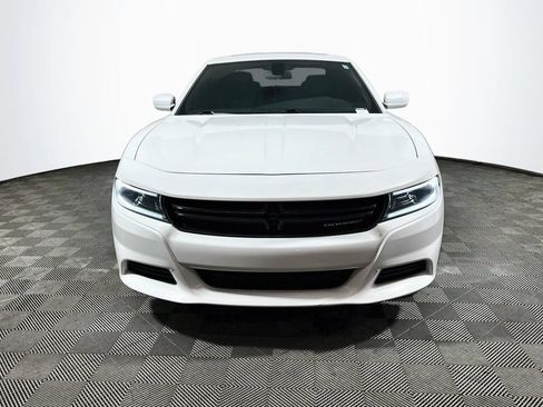 Used 2022 Dodge Charger SXT w/ Leather Interior Group RWD image 2