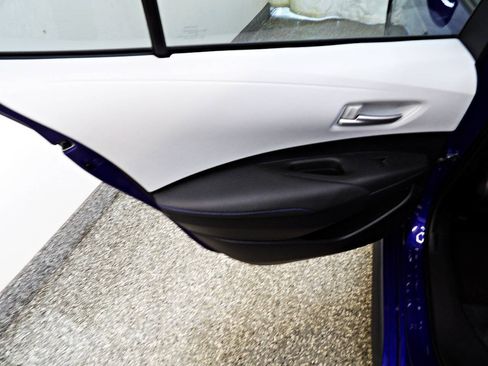 Used 2022 Toyota Corolla SE FWD image 9