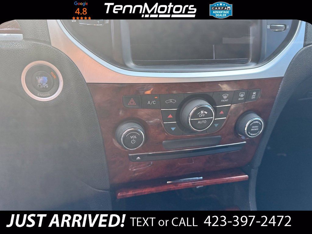 Used 2012 Chrysler 300 Limited RWD image 18