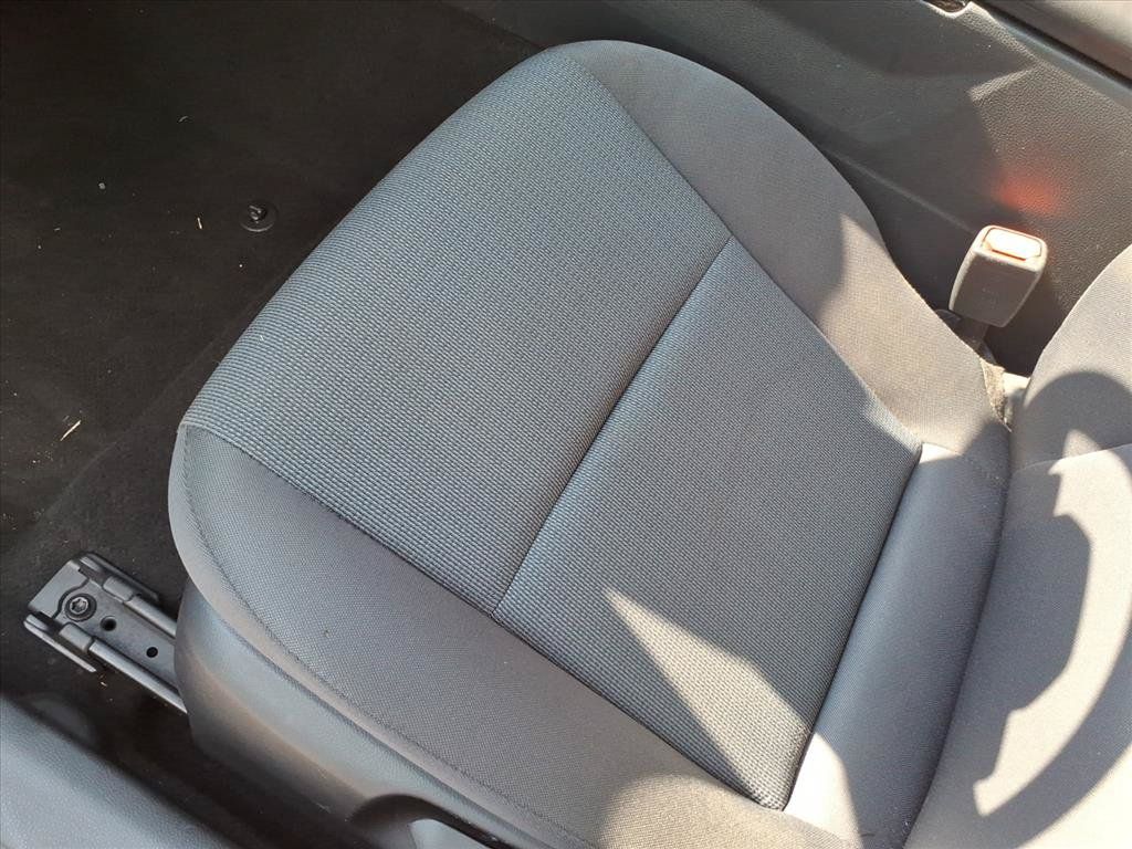 Used 2024 Toyota Prius LE FWD image 19