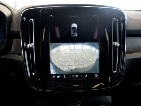 Used 2023 Volvo C40 P8 Recharge Plus image 20