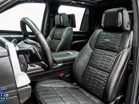 Used 2025 Cadillac Escalade V w/ LPO, ONYX Package AWD/4WD image 41