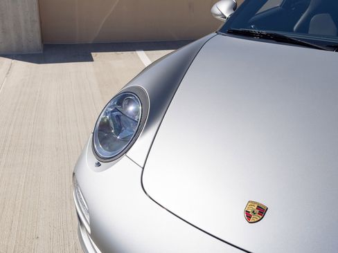 Used 2010 Porsche 911 Targa 4S AWD/4WD image 24