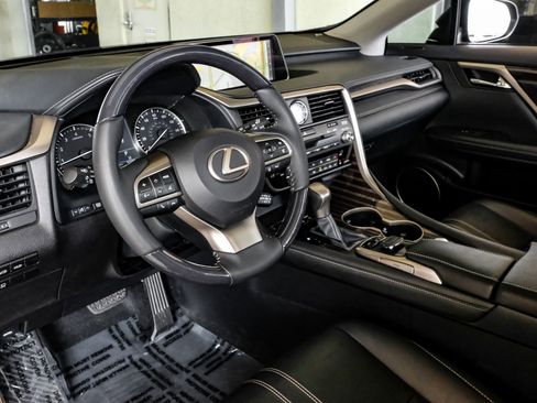 Used 2019 Lexus RX 350 FWD w/ Luxury Package image 2