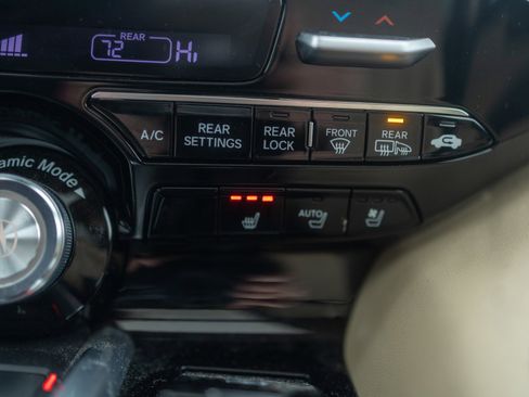 Used 2023 Acura MDX SH-AWD w/ Advance Package image 14