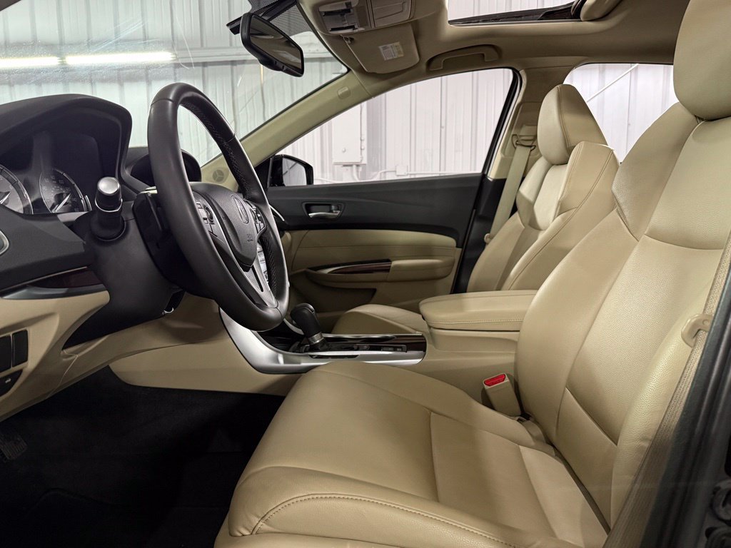 Used 2015 Acura TLX FWD image 18