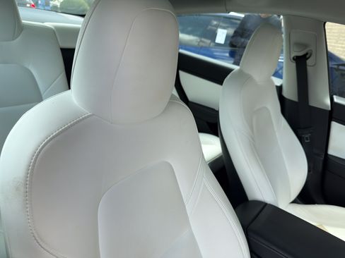 Used 2021 Tesla Model 3 Performance AWD/4WD image 3