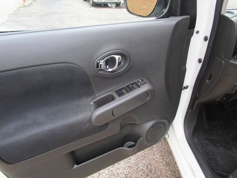 Used 2014 Nissan Cube 1.8 SL w/ SL Preferred Package FWD image 14